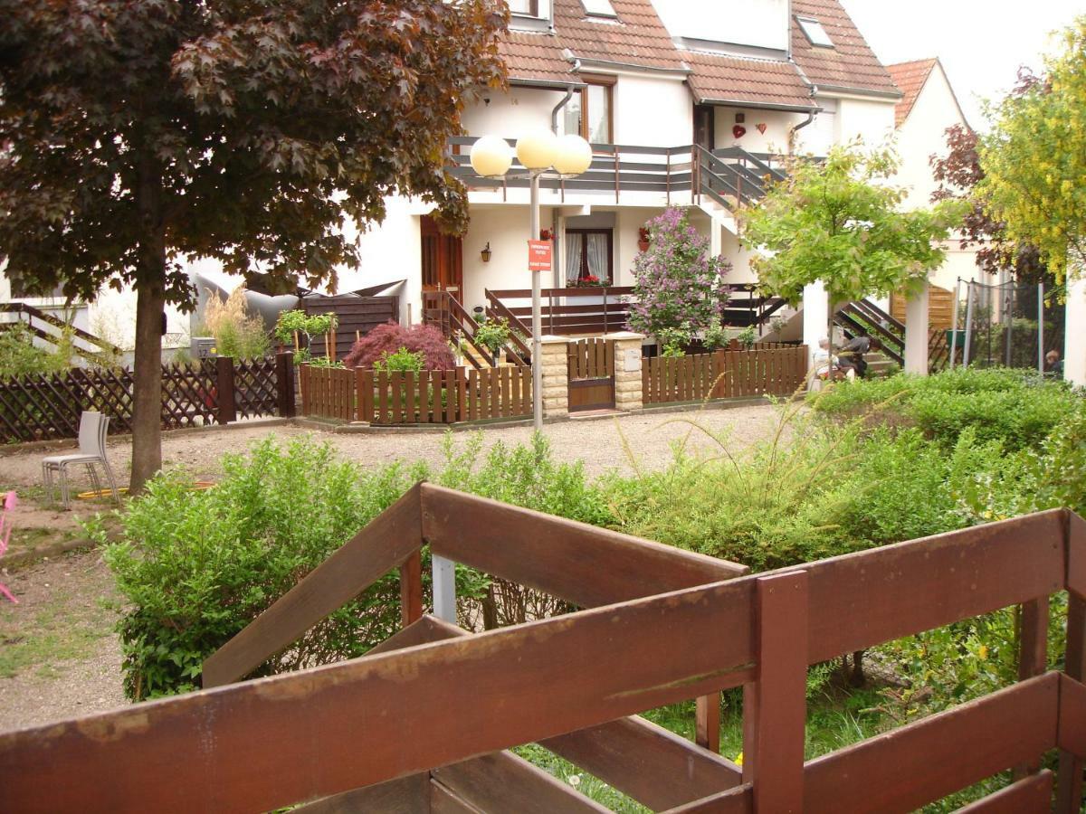 Patio Apartment Colmar Luaran gambar
